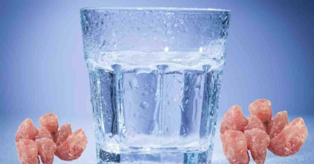 गुनगुने पानी में फिटकरी पीने के फायदे